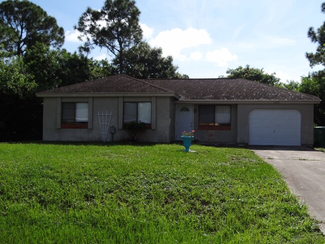 Super Clean Annual 2 bed 1 bath 1 garage h... - Super Clean Annual 2 bed 1 bath 1 garage h... Casa