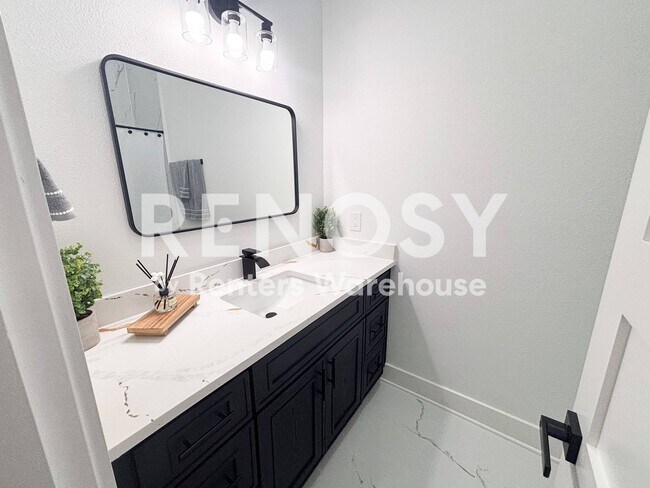 Photo - 1031 Exotic Pne St