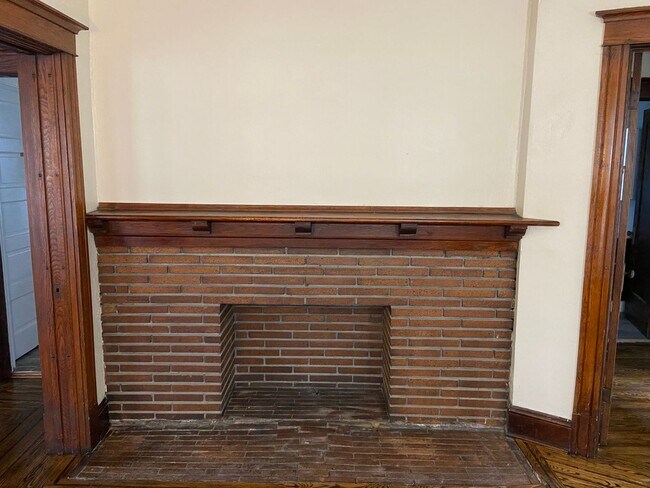 677 West Delevan
