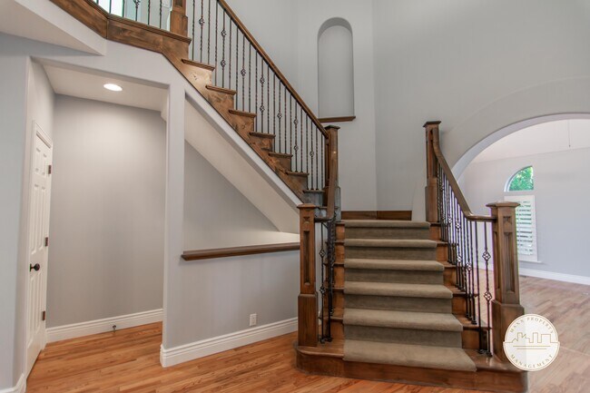 Photo - 2157 E Scenic Oaks Cv
