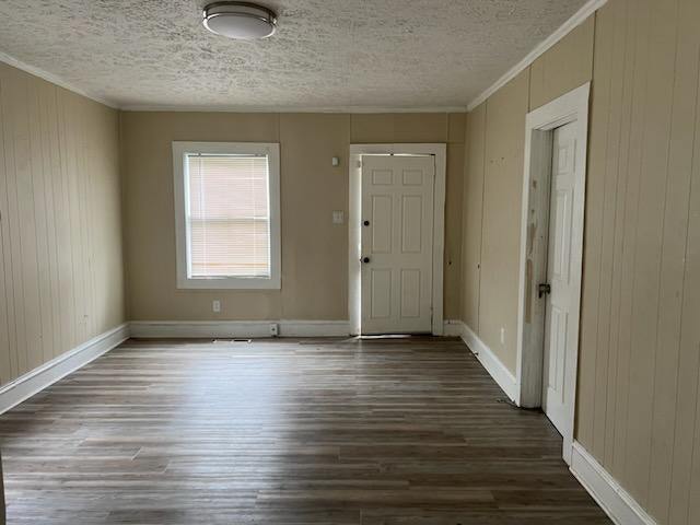 Photo - 281 Jones Ave