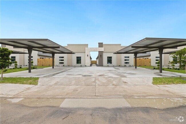 Building Photo - 1705 W Violet Dr Unit C Rental