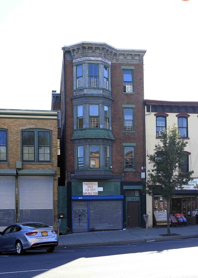 Photo - 163-165 Broadway Apartments