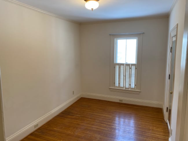 Photo - 1060 Park Ave