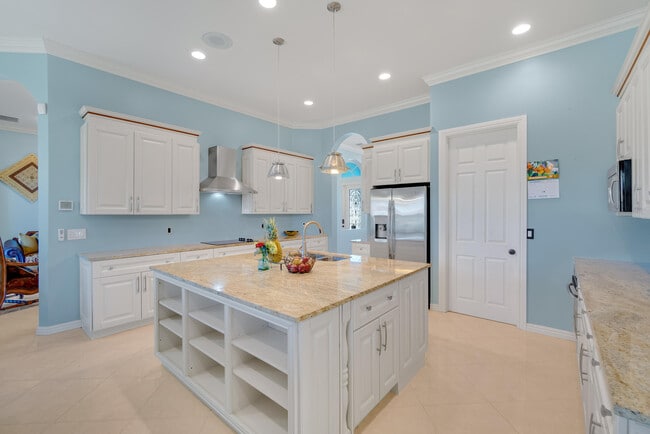 Photo - 2650 SW Calder St