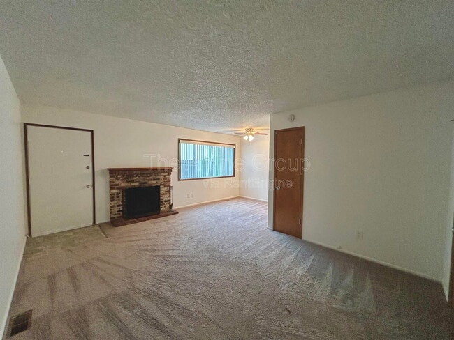 Photo - 6080 SW Valley Ave