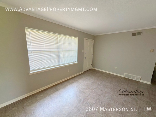 Photo - 3807 Masterson St