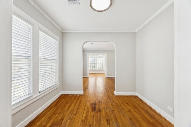 Photo - 1810/1812 W. Alabama St Apartments Unit 1810 #3