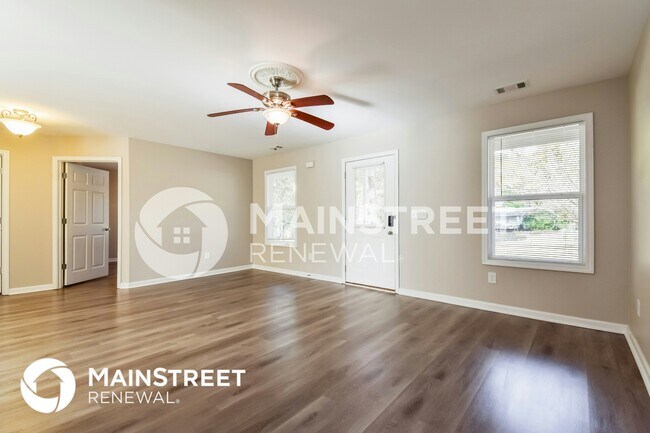 Photo - 1179 Lake Dr