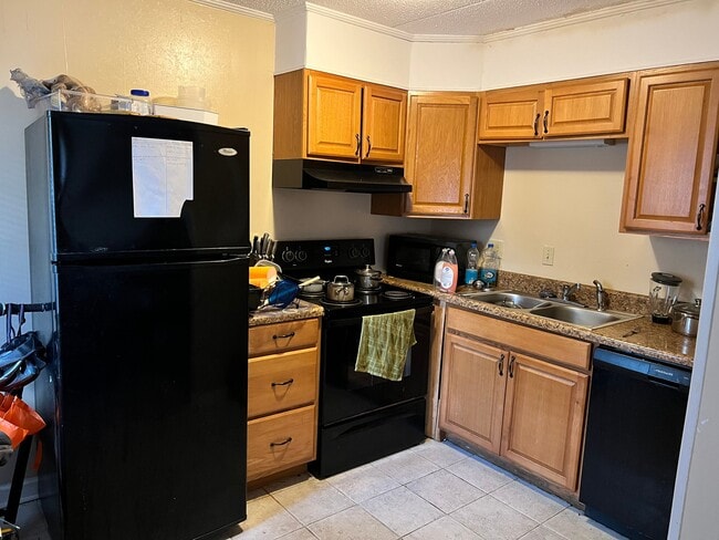 Photo - 2718 Painter Ave SW Unit B106