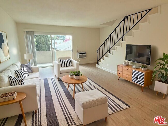 Photo - 10840 Camarillo St Unit 9