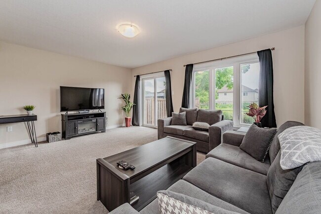 Photo - 32 Mccann St