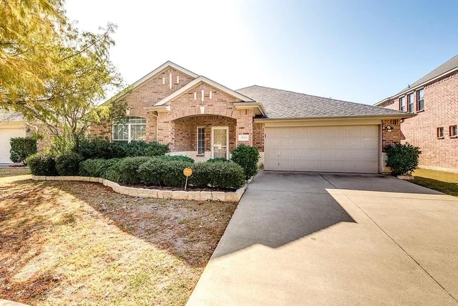 Photo - 4844 Grinstein Dr