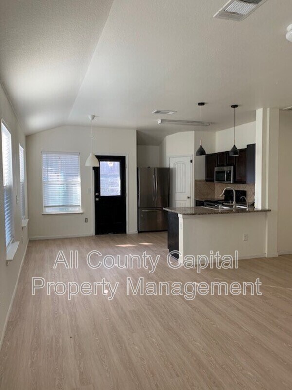 Photo - 6120 Diamondleaf Bend