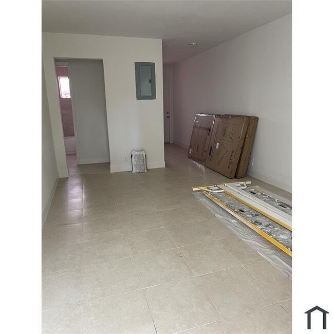 Photo - 531 21st St Unidad B