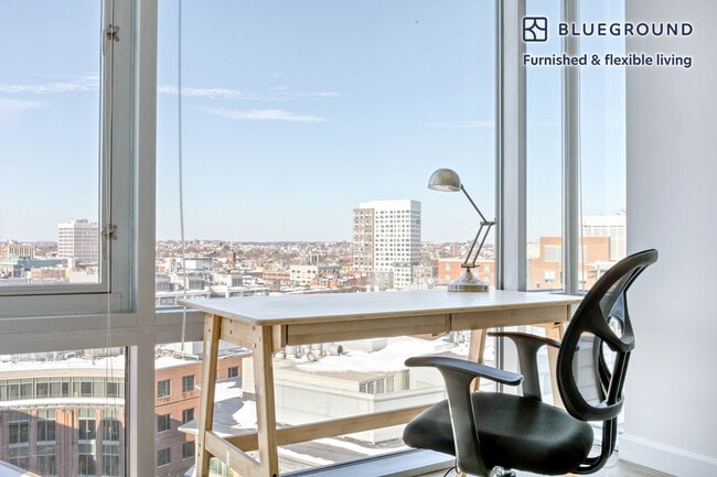 Photo - 100 Landsdowne St Unit SI FL11-ID585