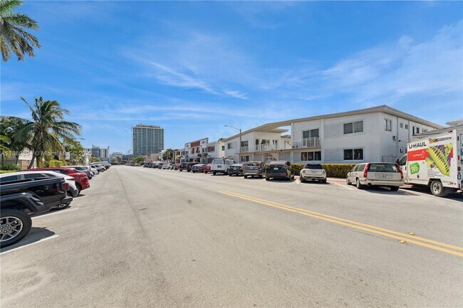 Building Photo - 7440 Byron Ave Unit 1B Rental