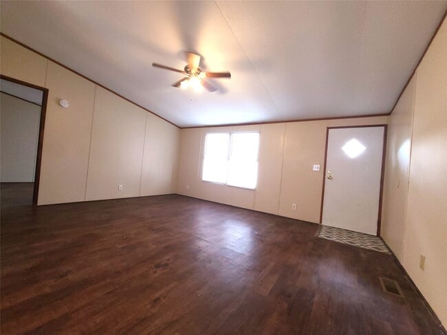 Photo - 9622 Oak Hill Dr