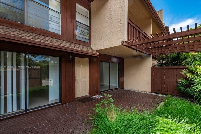 Building Photo - 6455 SW 116th Pl Unit C Rental