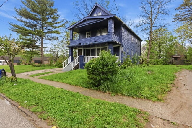 Building Photo - 11617 Forest Ave