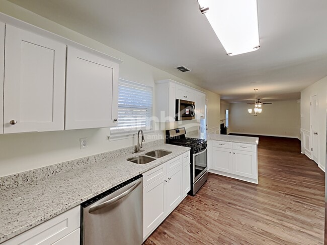 Photo - 4578 Ash Tree St SW