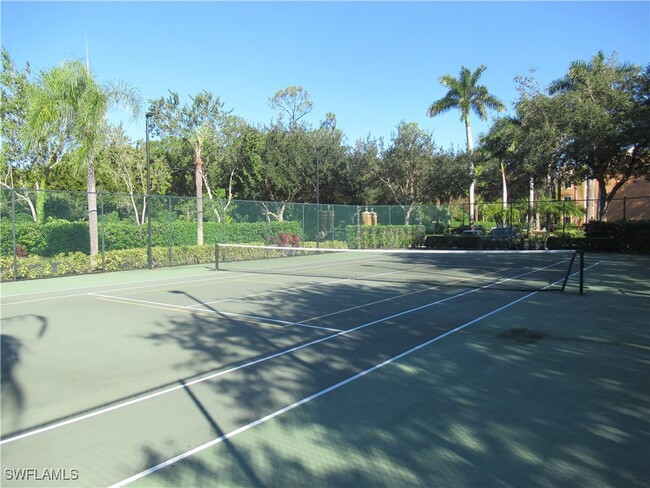 Building Photo - 1105 Reserve Ct Unit 306