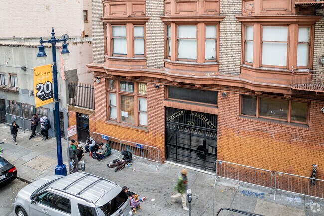 Photo - Crescent Apartments