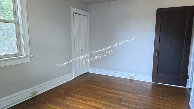 324 E Moody Ave Unit 4