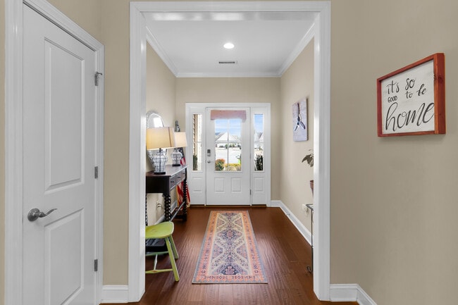 Photo - 137 Shoreview Dr