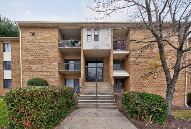 Photo - Gorgeously renovated 3BR/2BTH in Beltsville, MD. Ready for immediate move-in!!! Unit 201