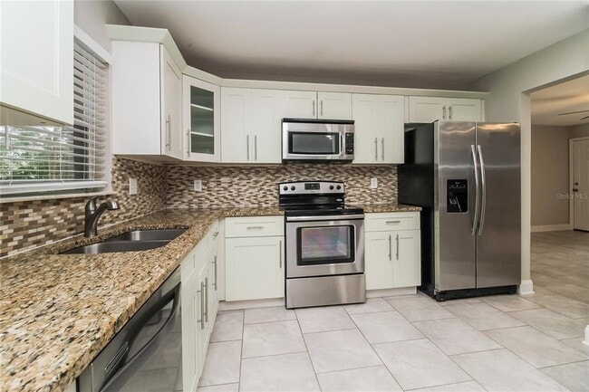 Photo - 605 Crosby Dr