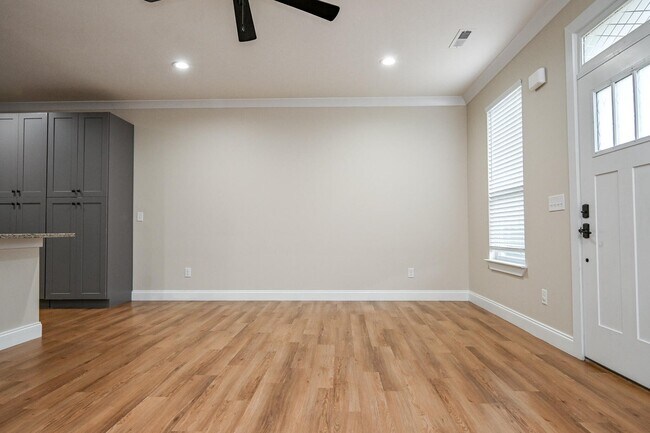 Photo - 1741 Arbor Hills Dr SE