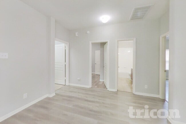 Photo - 6103 Coleus St