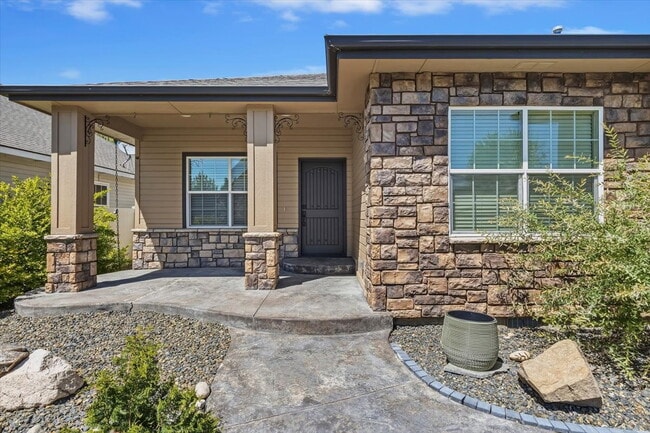 Photo - Fantastic 3-bed, 2.5 bath single level home near Downtown Star