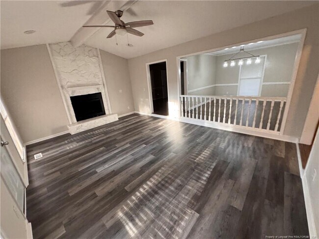 Photo - 5813 Horton Pl