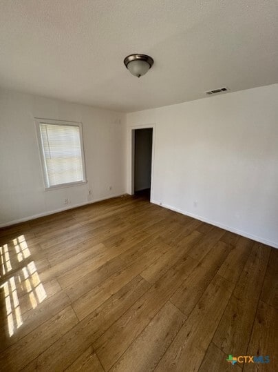 Photo - 1410 Mulford St
