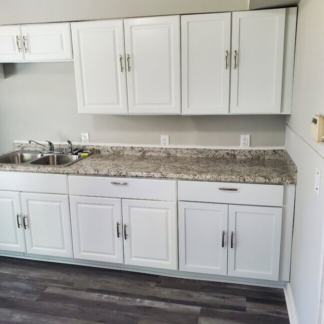 3BDRM HOUSE FOR RENT - 3BDRM HOUSE FOR RENT