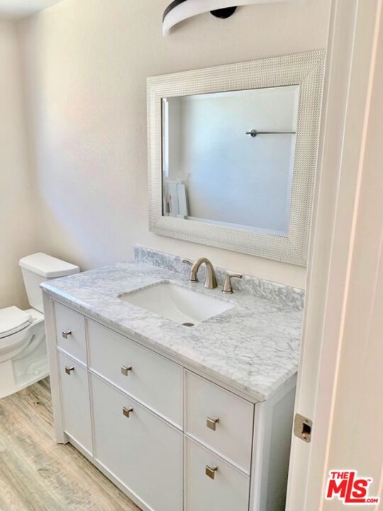 Photo - 1129 W 37th St Unidad 2