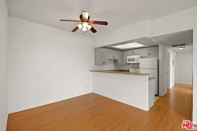 Photo - 1920 Overland Ave Unit 103