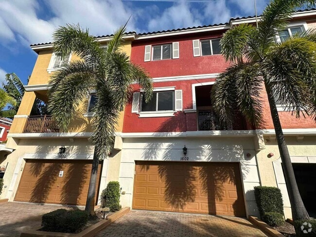 Building Photo - 1602 Coastal Bay Blvd Rental