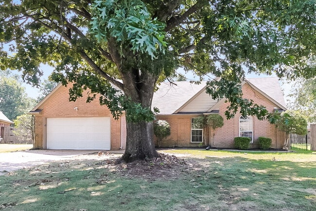 Photo - 1805 Steeplechase Cove