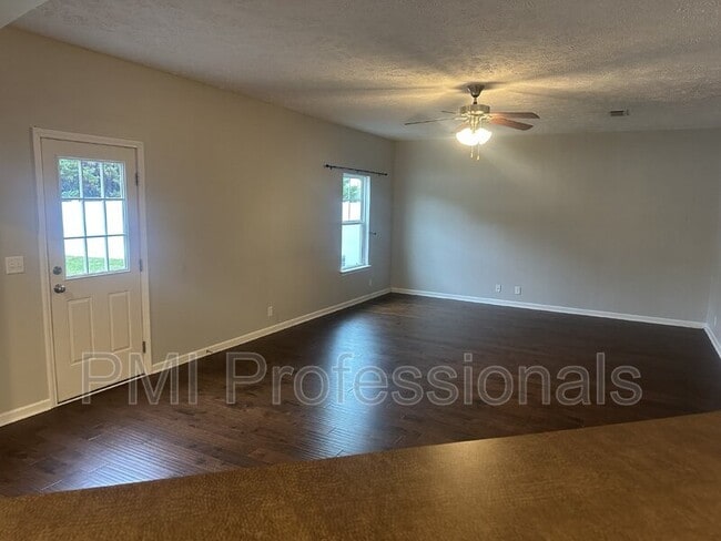 Photo - 2413 Salem Glen Xing