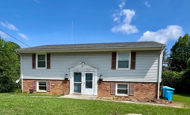 Photo - 2135 Sanford Ave SW Apartments Unit 2135
