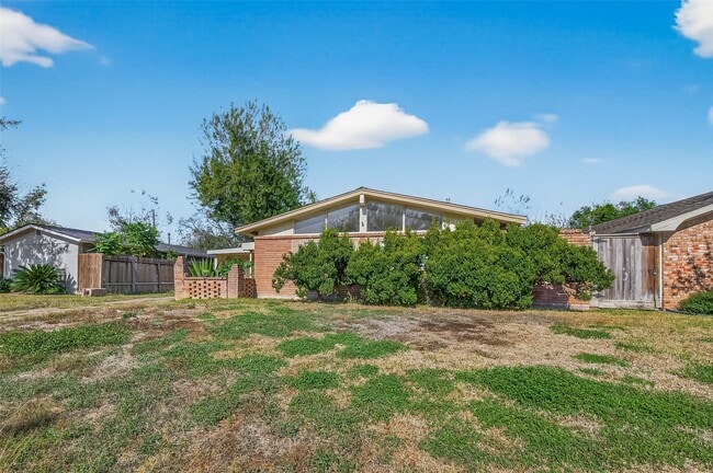 Photo - 6426 Mobud Dr