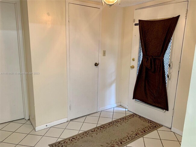 Photo - 2840 Somerset Dr Unit 311M