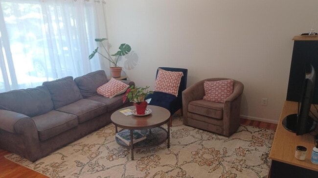 Photo - 612 Leona Dr