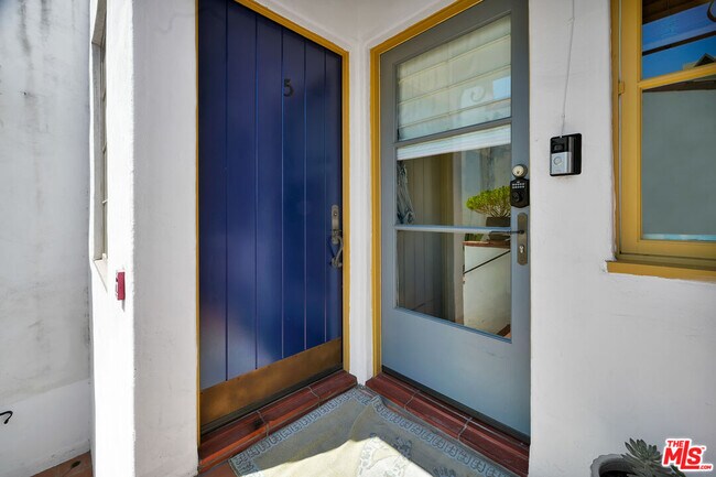 Photo - 1414 N Harper Ave Unit 5