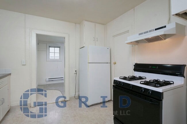 Photo - Gorgeous Bungalow in Mississippi Corridor!