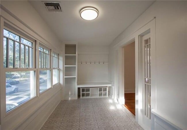 Photo - 1519 Pine St Unit 1519 Pine St Upper