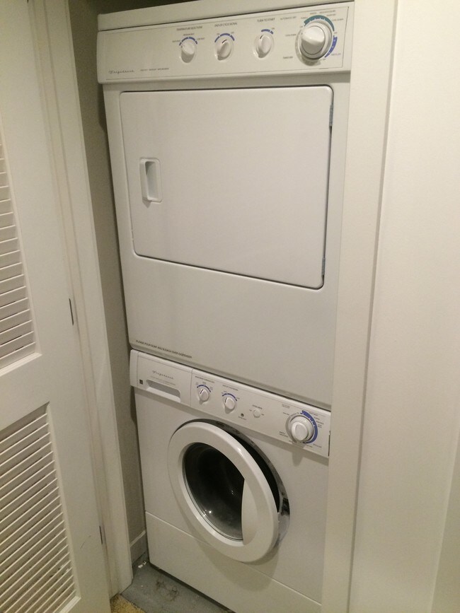 Photo - 1700 Bassett St Unit 922